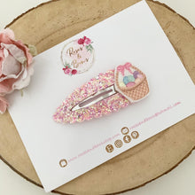 Load image into Gallery viewer, Easter Basket Glitter and Felt large snap clip