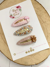 Load image into Gallery viewer, Autumn Fall Deer snap clip set