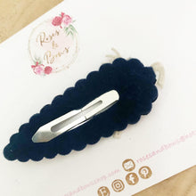 Load image into Gallery viewer, Christmas reindeer large snap clip