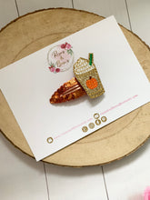 Load image into Gallery viewer, Pumpkin scalloped snap clip