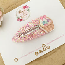 Load image into Gallery viewer, Easter Basket Glitter and Felt large snap clip