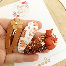 Load image into Gallery viewer, Autumn Fall Fox scalloped snap clip set Fabric and Glitter