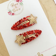 Load image into Gallery viewer, Red and gold star scalloped snap clip set