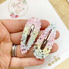Load image into Gallery viewer, Rainbow Glitter Snap Clip Set
