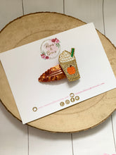 Load image into Gallery viewer, Pumpkin scalloped snap clip