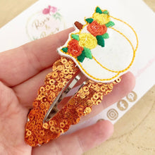 Load image into Gallery viewer, Halloween Thanksgiving Pumpkin Shaker large snap clip