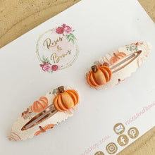 Load image into Gallery viewer, Pumpkin snap clips set