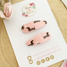Load image into Gallery viewer, Pink sausage dog snap clips set