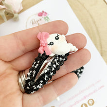 Load image into Gallery viewer, Ghost glitter scalloped snap clip