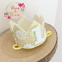 Load image into Gallery viewer, Daisy crown - glitter party hat - cake smash prop - birthday accessory