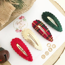 Load image into Gallery viewer, Christmas tartan and velvet scalloped snap clip set