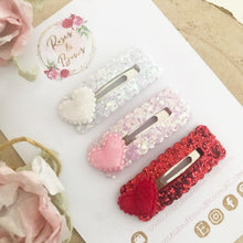 Load image into Gallery viewer, Valentine’s glitter and velvet heart scalloped snap clip set