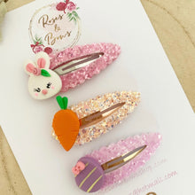 Load image into Gallery viewer, Easter scalloped snap clip set - Easter bunny, carrot and egg set