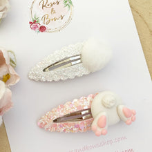 Load image into Gallery viewer, Easter bunny scalloped snap clip set