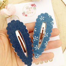 Load image into Gallery viewer, Dark Denim Large scalloped snap clip set