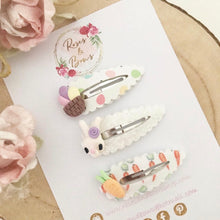 Load image into Gallery viewer, Easter scalloped snap clip set