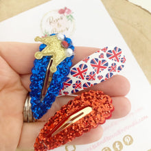 Load image into Gallery viewer, Coronation scalloped snap clip set