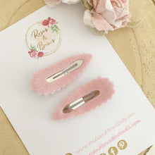 Load image into Gallery viewer, Rainbow star snap clips set