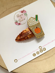 Pumpkin scalloped snap clip