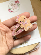 Load image into Gallery viewer, Pink Gingerbread Snap Clip
