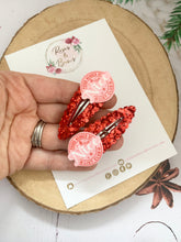 Load image into Gallery viewer, Nice List Christmas Glitter Snap Clip Set
