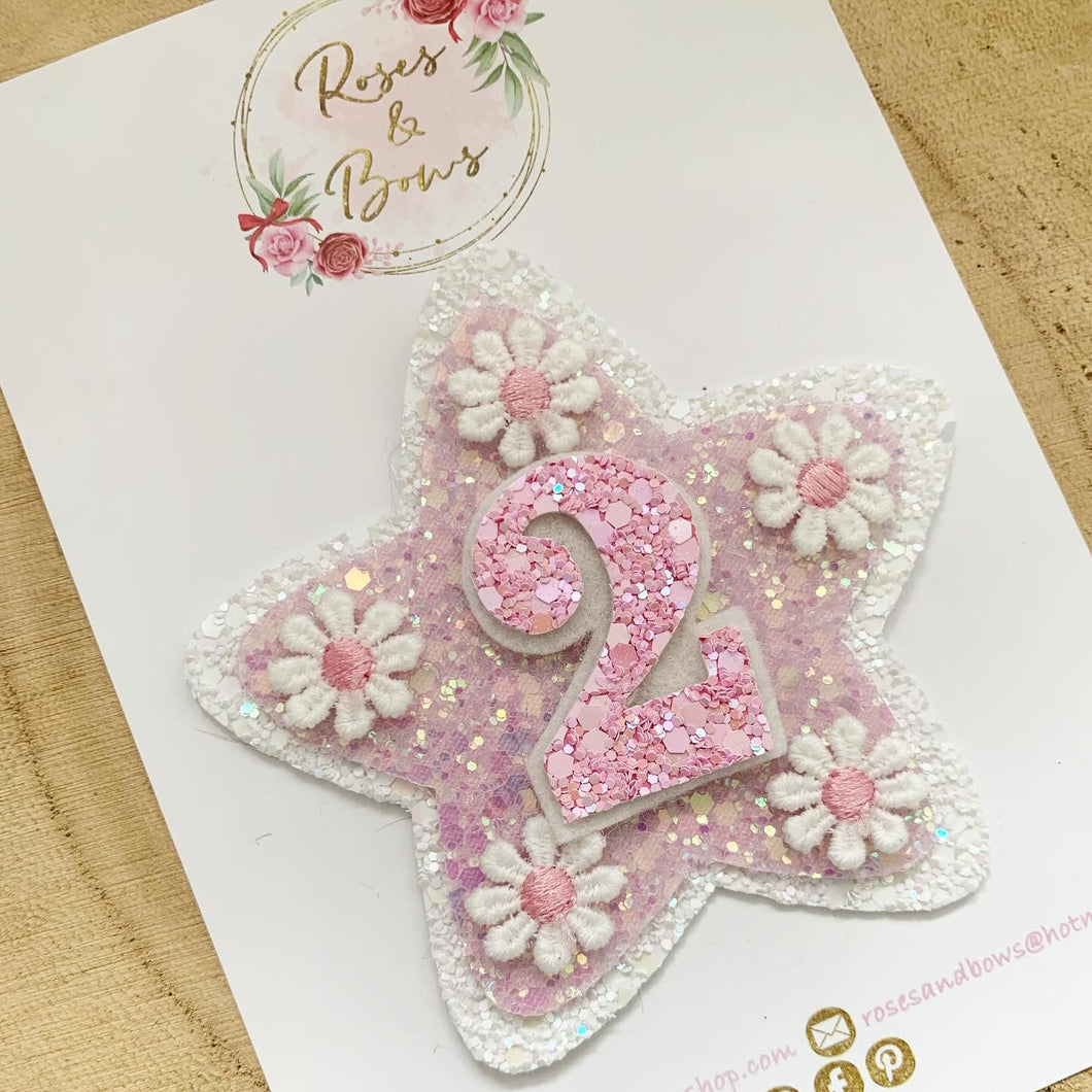 Birthday Badge - Pink Daisy Birthday Glitter Badge