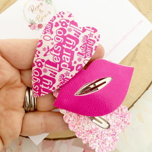 Pink heart scalloped snap clip set