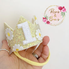 Load image into Gallery viewer, Daisy crown - glitter party hat - cake smash prop - birthday accessory
