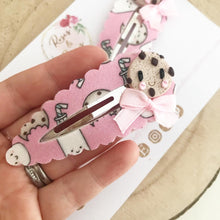 Load image into Gallery viewer, Large Christmas Milk and Cookies large snap clip
