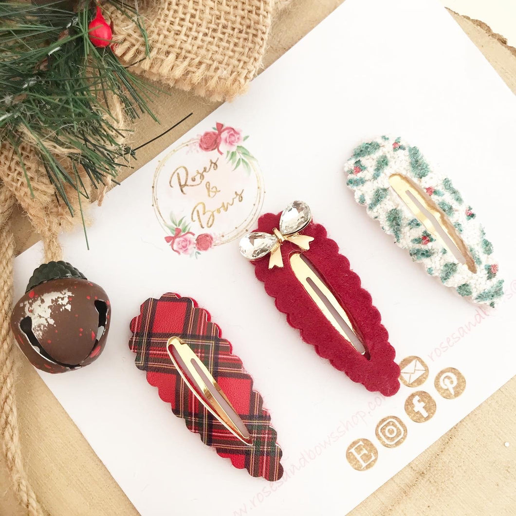 Christmas scalloped snap clip set