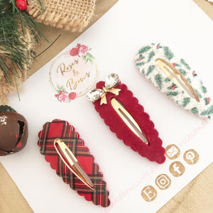 Christmas scalloped snap clip set