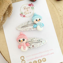 Load image into Gallery viewer, Snowman glitter snap clip set
