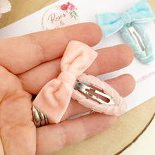 Load image into Gallery viewer, Velvet snap clip set - fringe clip set, navy, blush and light blue
