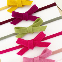Load image into Gallery viewer, Wool felt autumn headband set
