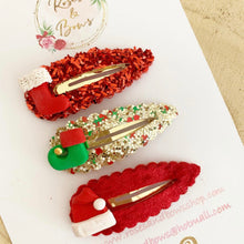 Load image into Gallery viewer, Christmas clothes scalloped snap clip set
