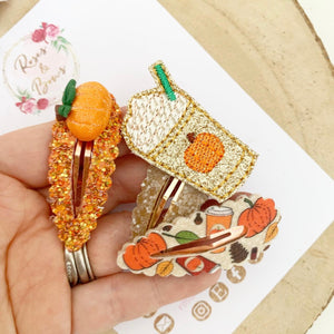 Pumpkin spice scalloped snap clip set