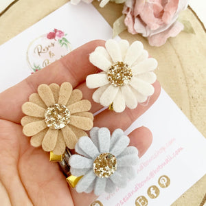 Neutral Daisy alligator clip set