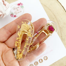 Load image into Gallery viewer, Flower petal and gold leaf resin hair clip set
