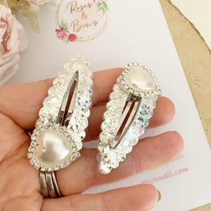 Silver heart scalloped snap clip set