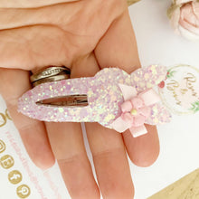 Load image into Gallery viewer, Pink Easter Bunny glitter snap clip
