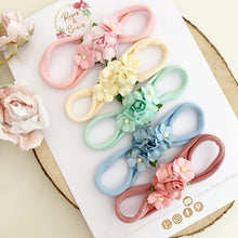 Load image into Gallery viewer, Dainty flower headbands
