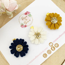 Load image into Gallery viewer, Navy, Mustard and Cream Daisy alligator clip set
