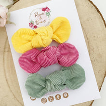 Load image into Gallery viewer, Bright cord corduroy alligator clip set x3 clips
