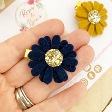 Load image into Gallery viewer, Navy, Mustard and Cream Daisy alligator clip set
