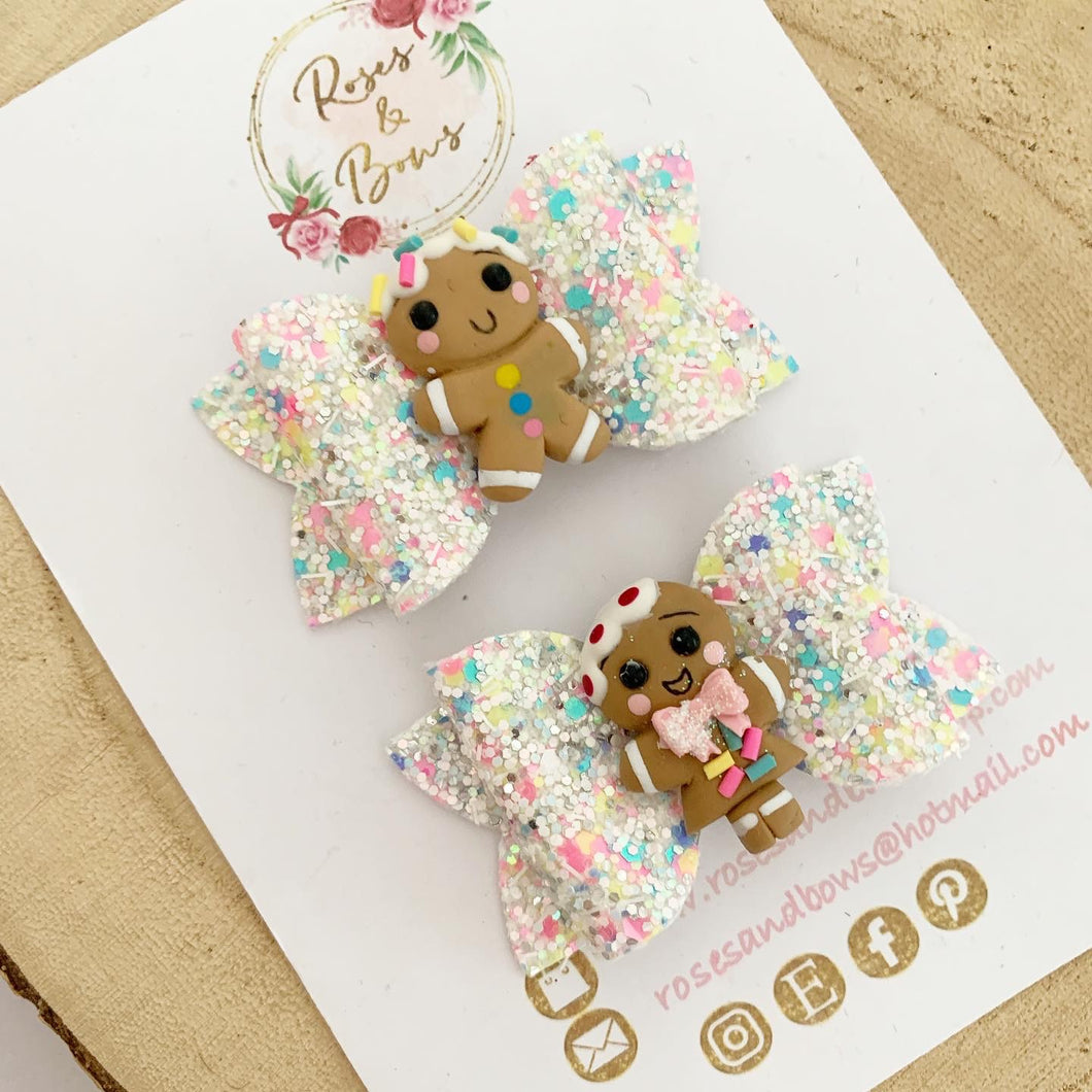 Gingerbread piggy pigtail bows - clip set - Christmas glitter bows