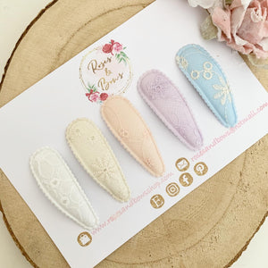 Pastel Broderie Snap Clip Set