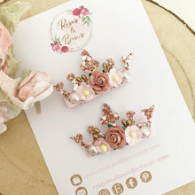 Load image into Gallery viewer, Glitter crown Clips - princess crown alligator clips
