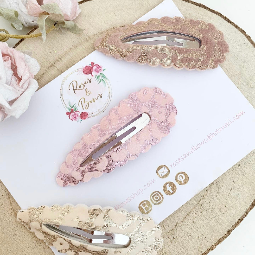 Leopard Print large snap clip