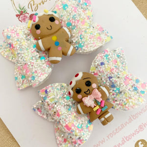 Gingerbread piggy pigtail bows - clip set - Christmas glitter bows