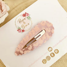 Load image into Gallery viewer, Leopard Print large snap clip
